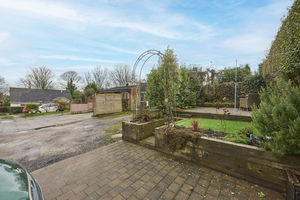 Photo 27- click for photo gallery